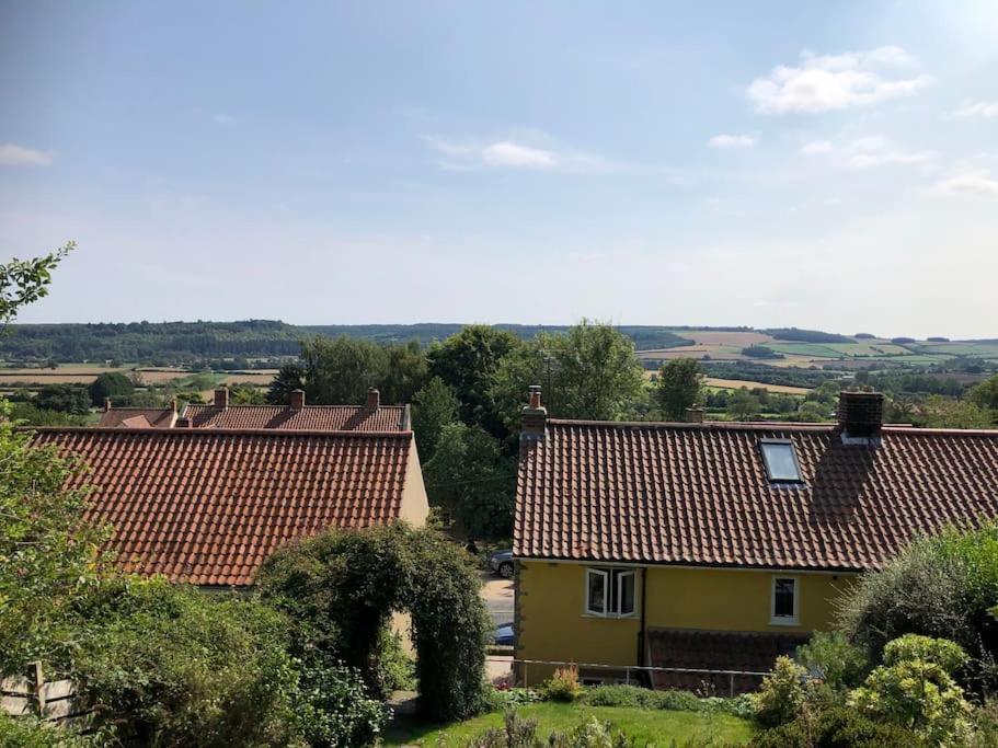 St Anthony'S, Bright Perkily Decorated 3 Bedroom House Ampleforth Екстериор снимка
