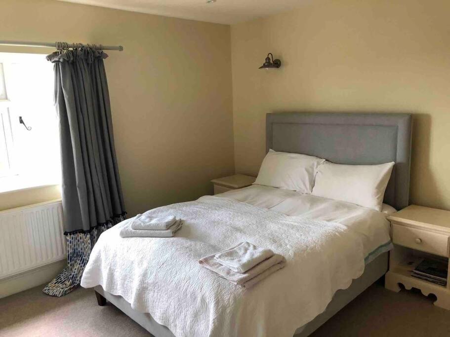 St Anthony'S, Bright Perkily Decorated 3 Bedroom House Ampleforth Екстериор снимка